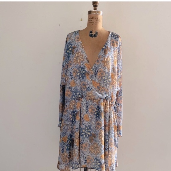 [Free People] Blue Mustard Paisley floral print Oversize Asymmetric Mini Dress. - Picture 4 of 15